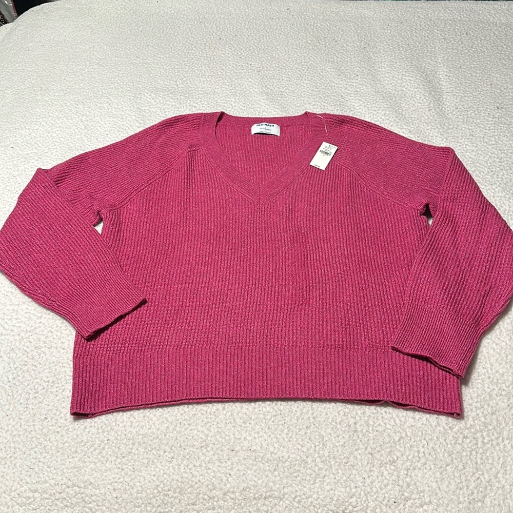 Old Navy Ladies Cropped Sweater, NWT’s, Size Small